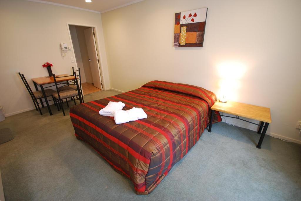 Baden Lodge Motel - Private Spa Bath Rotorua Exterior photo
